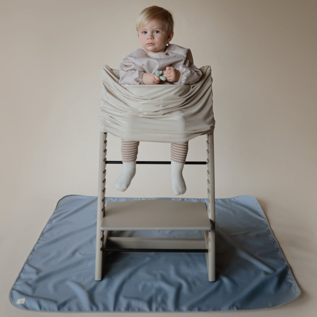 Mushie Long Sleeve Bib - Rainbows