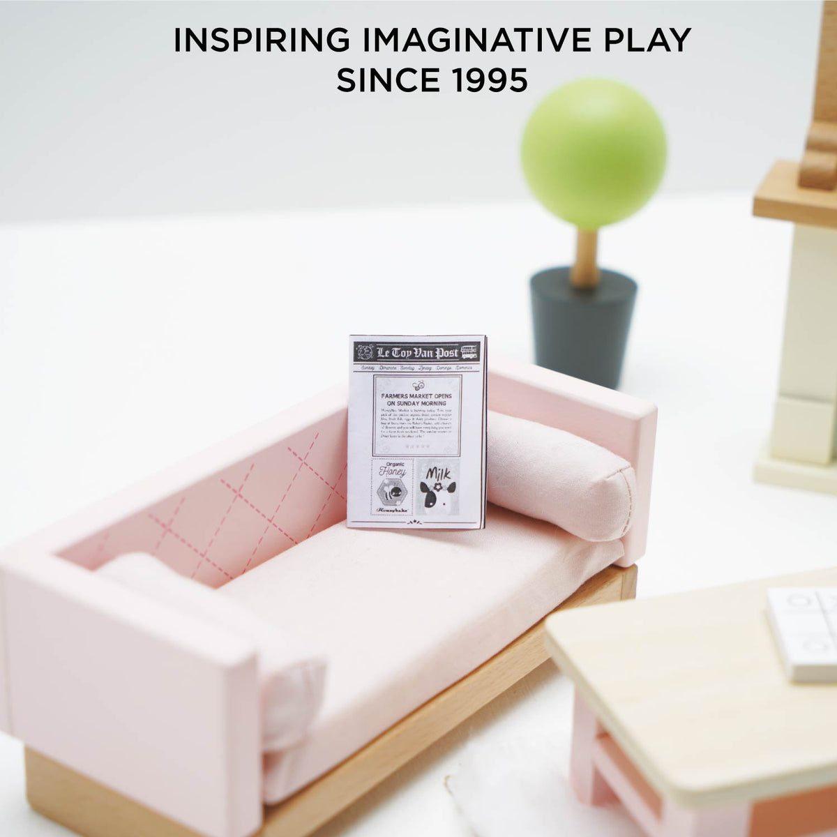 Le Toy Van Doll House Sitting Room Furniture Set