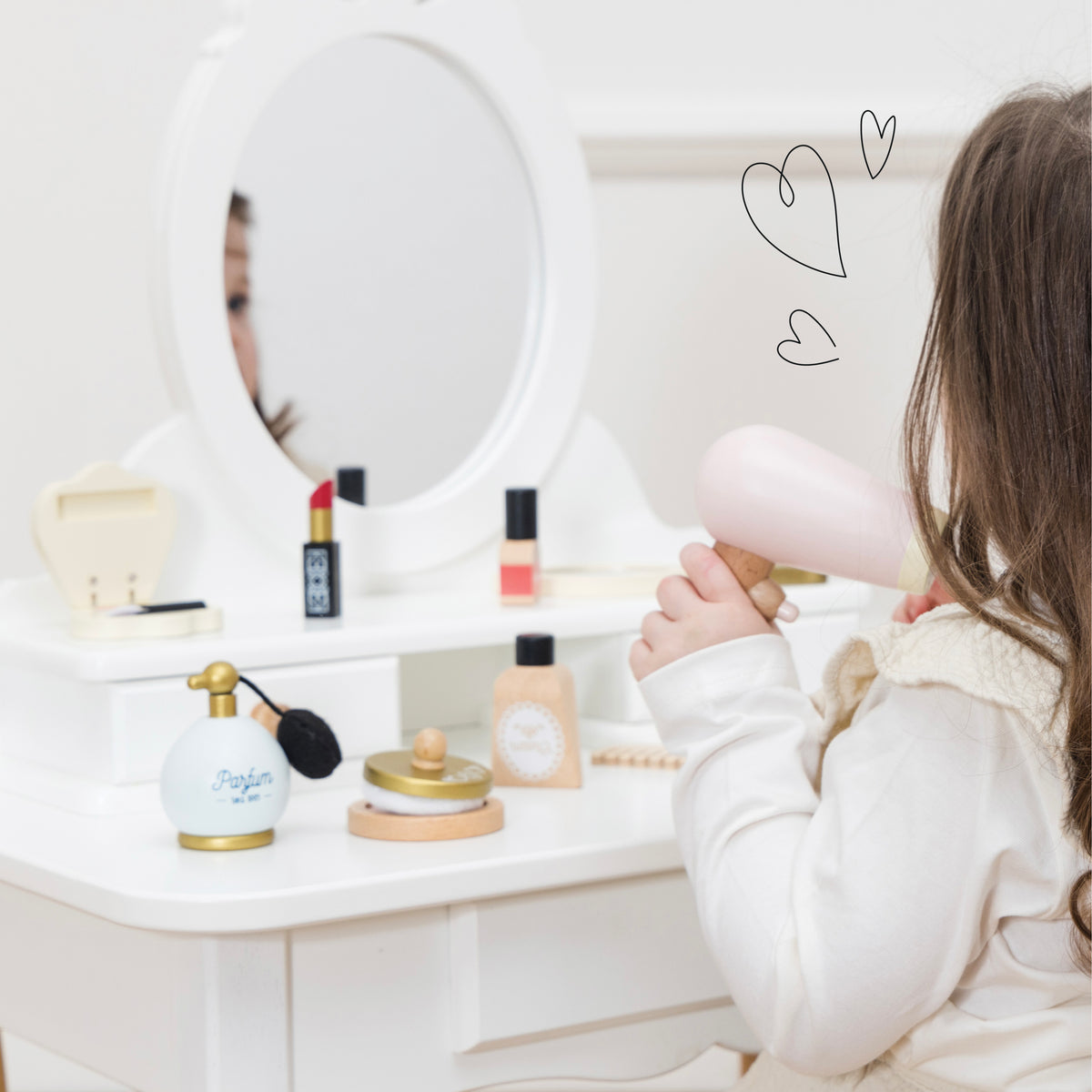 Le Toy Van – Dressing-up Vanity Table & Stool