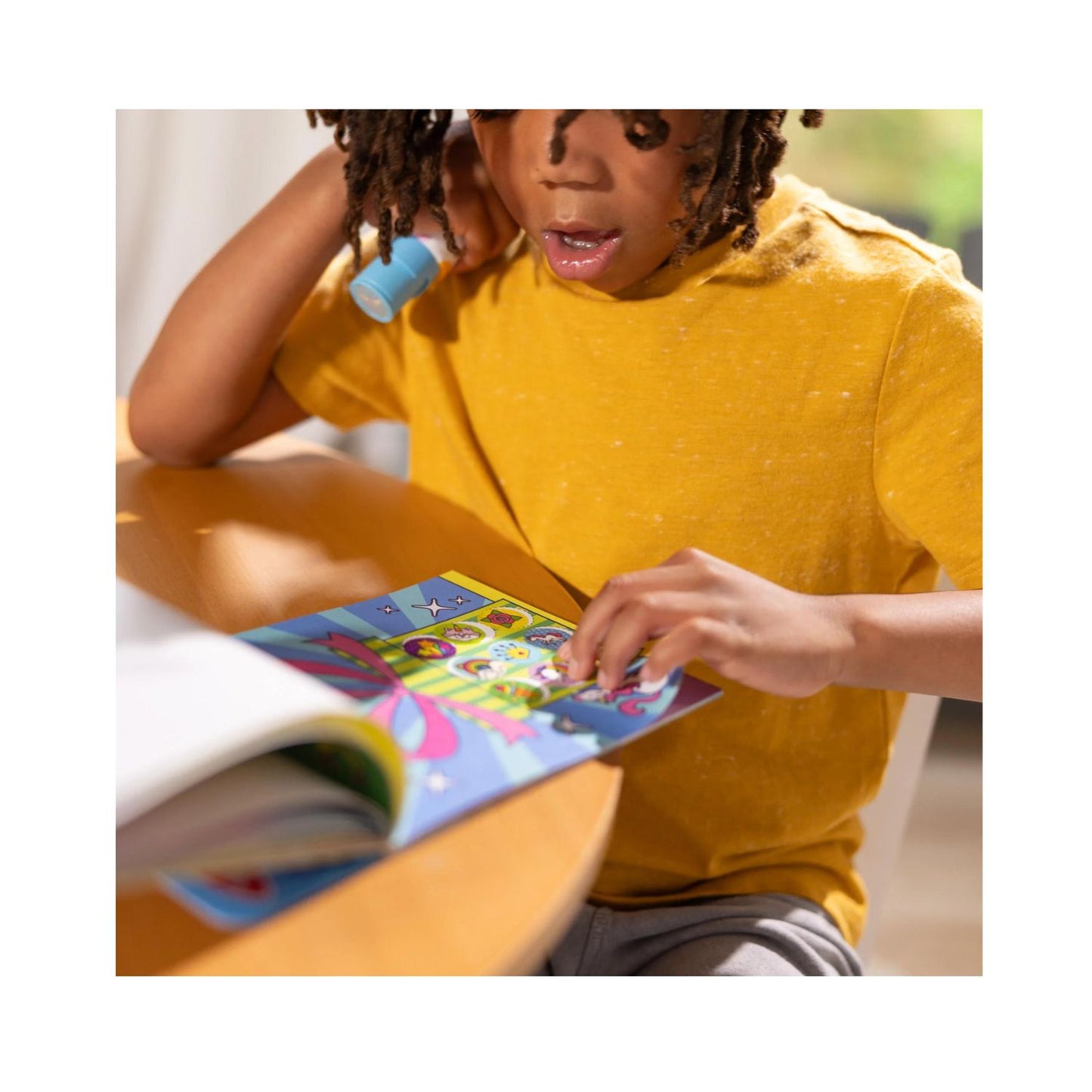 Melissa & Doug Sticker WOW! – Sticker Stamper & Activity Pad – Unicorn