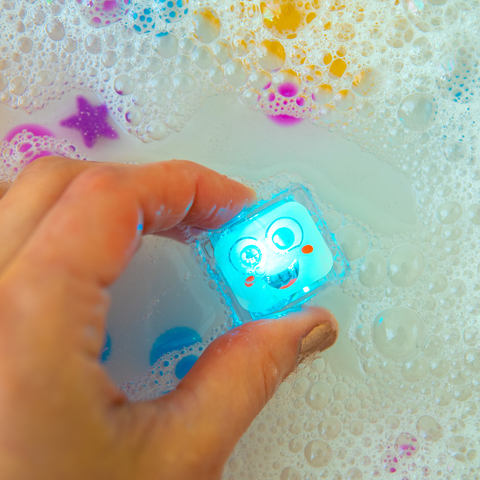 Glo Pals: Water Activated Light-Up Sensory Cubes - Blair (Blue) 4pc